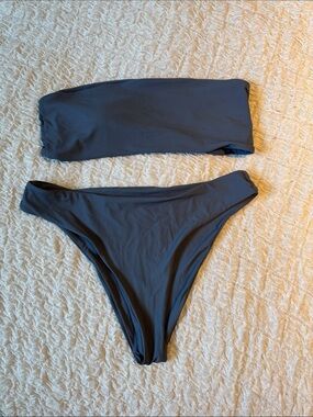 SHEIN Charcoal Gray Strapless Ribbed Bandeau Bikini Set